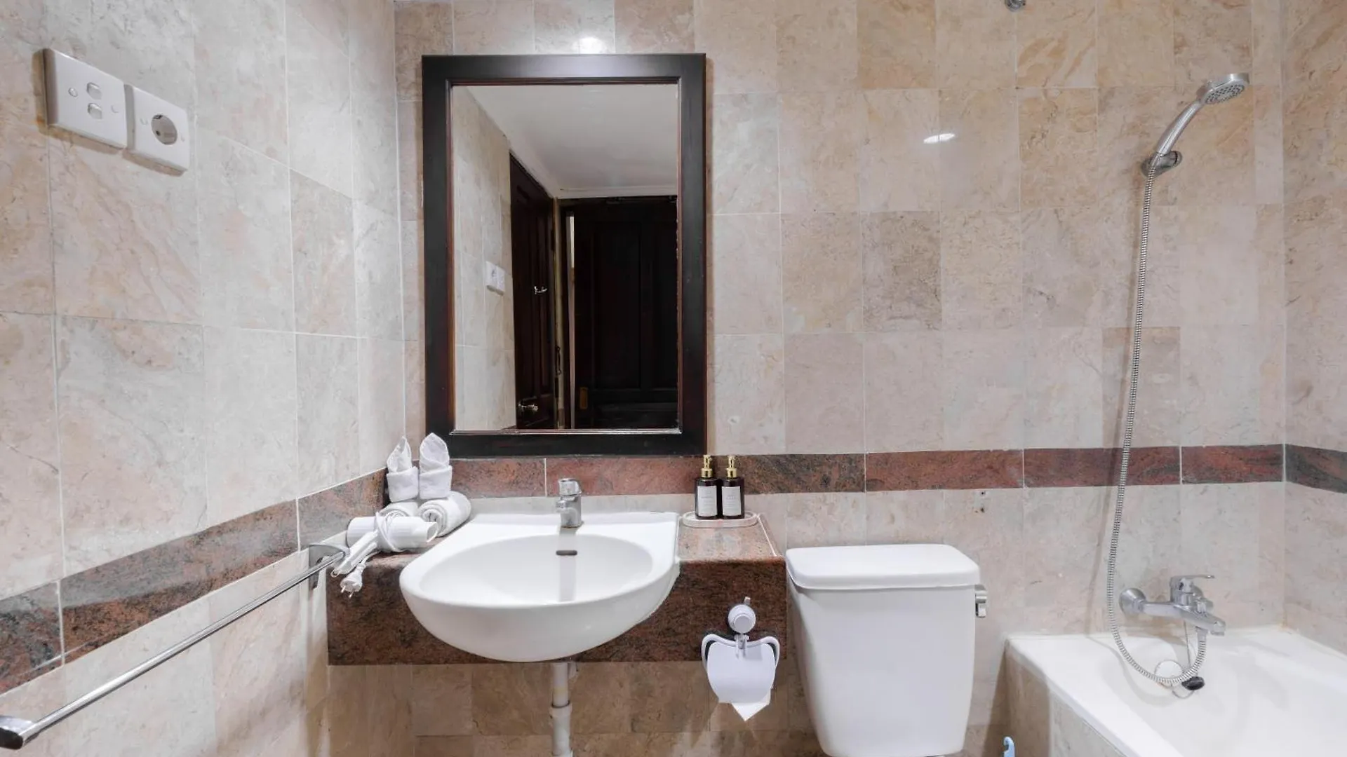 Private Apartment 6503 At The Jayakarta Residence Seminyak